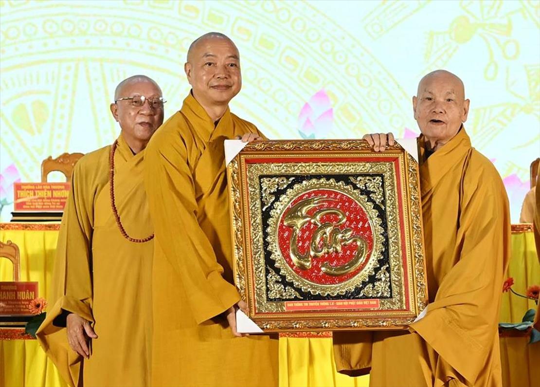 truyen-thong-phat-giao-viet-nam-sau-15-nam-tu-tin-phat-su-den-ket-noi-cong-dong_nguoiphattu_com_nhu luc pham ngoc son  (71).jpg